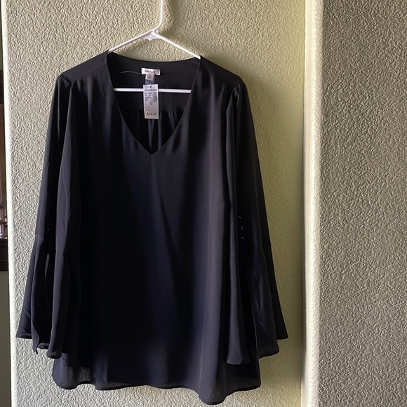 NEW 2x black blouse with bell laced sleeves - Picture 1 of 5